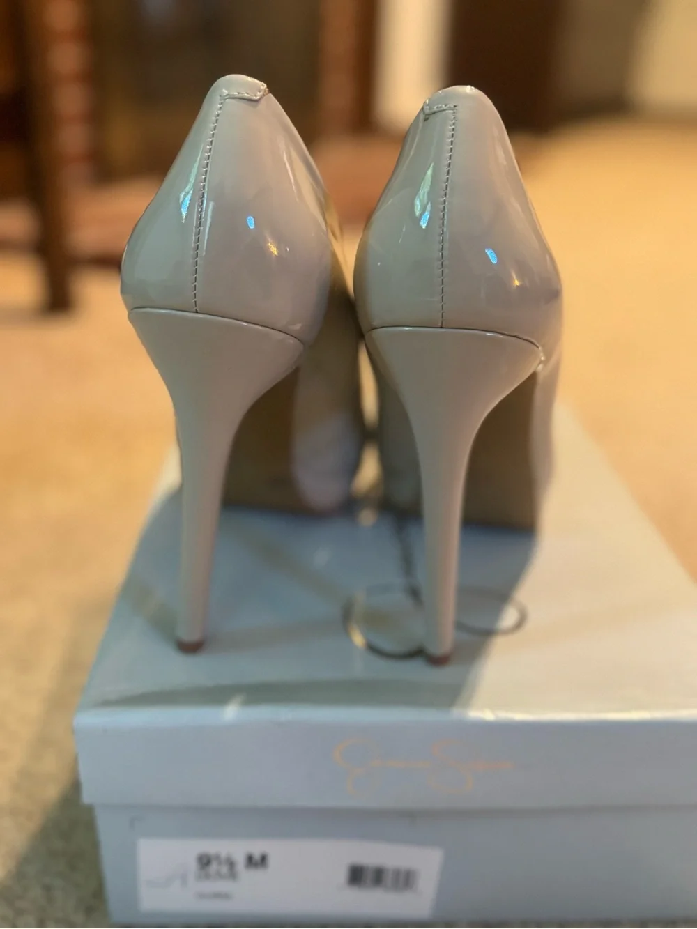 Jessica Simpson Dove Patent Pointed-Toe Pumps in Light Gray